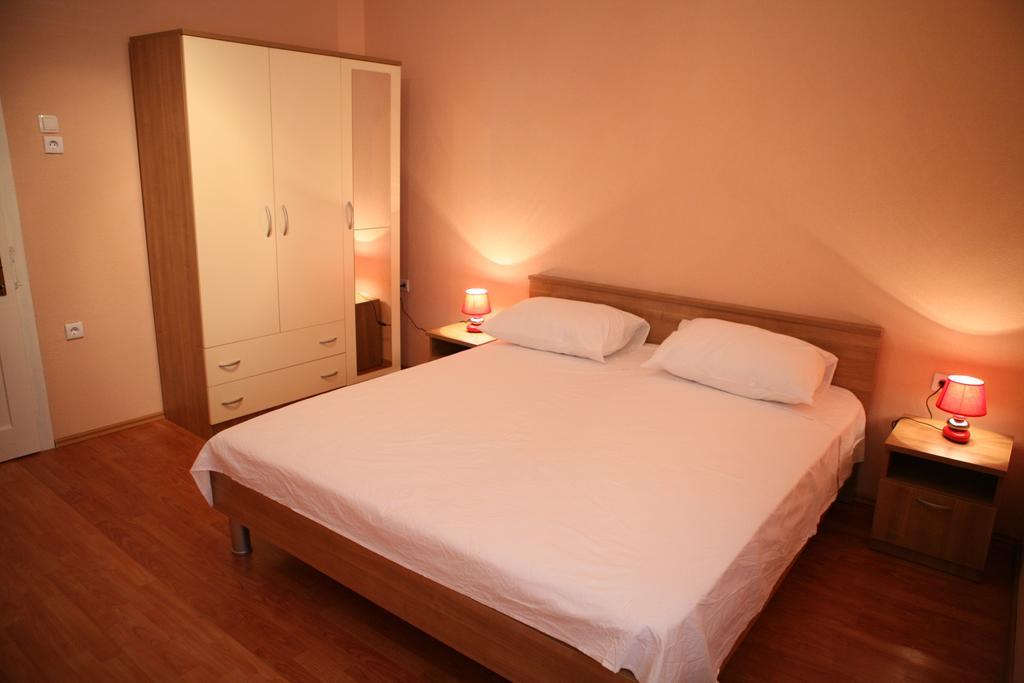 Apartments Radic Trogir Habitación foto