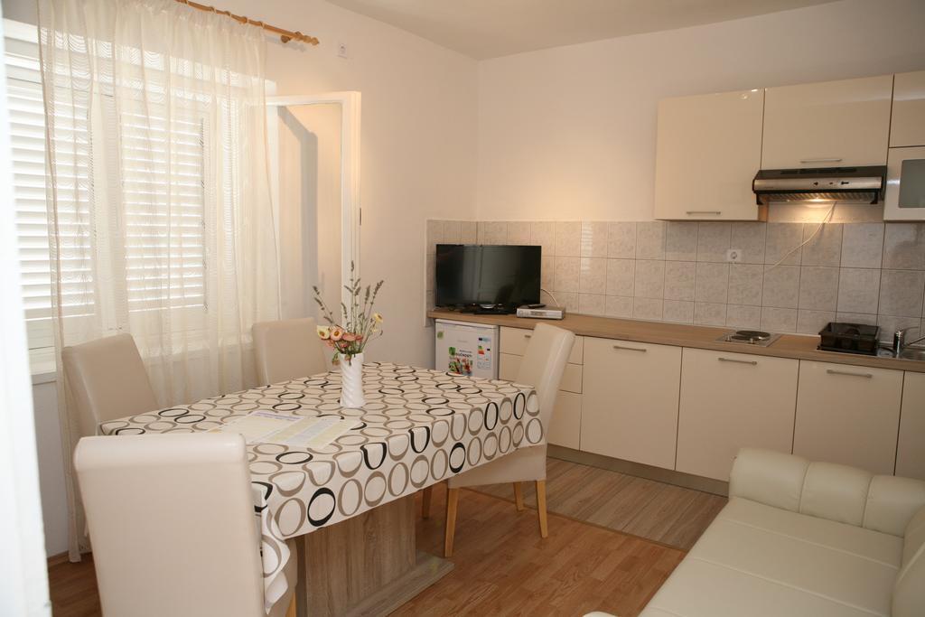 Apartments Radic Trogir Habitación foto