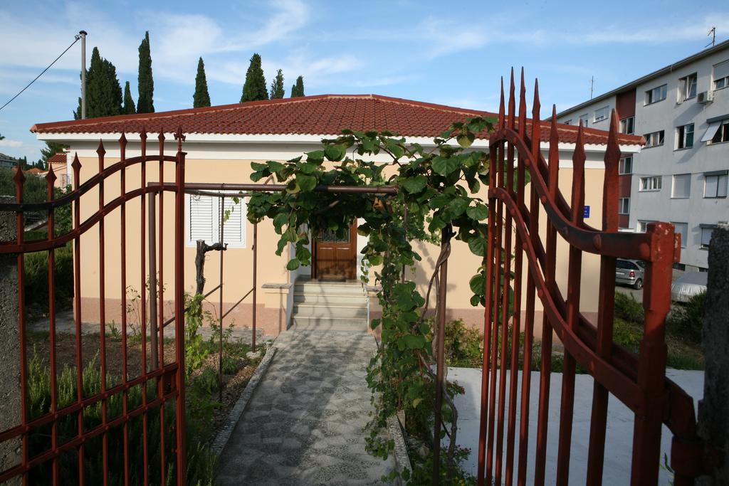 Apartments Radic Trogir Habitación foto